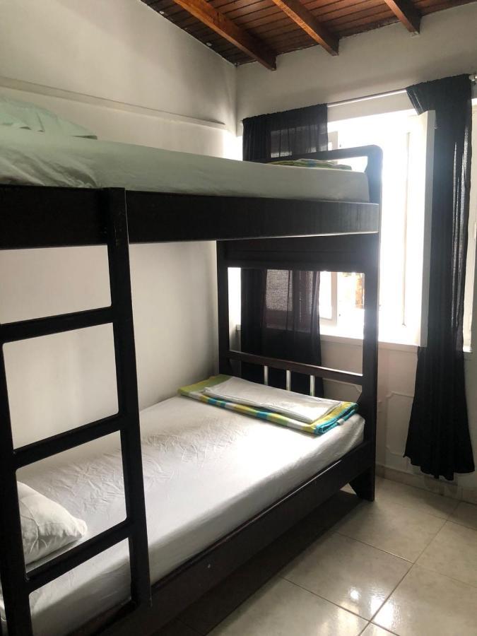 New Memphis Hostal Medellin Bagian luar foto