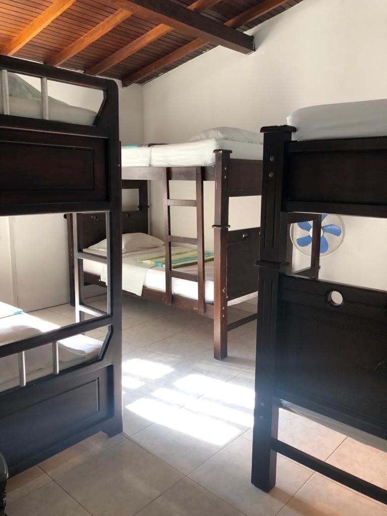 New Memphis Hostal Medellin Bagian luar foto