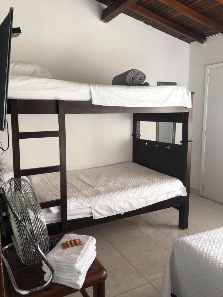 New Memphis Hostal Medellin Bagian luar foto