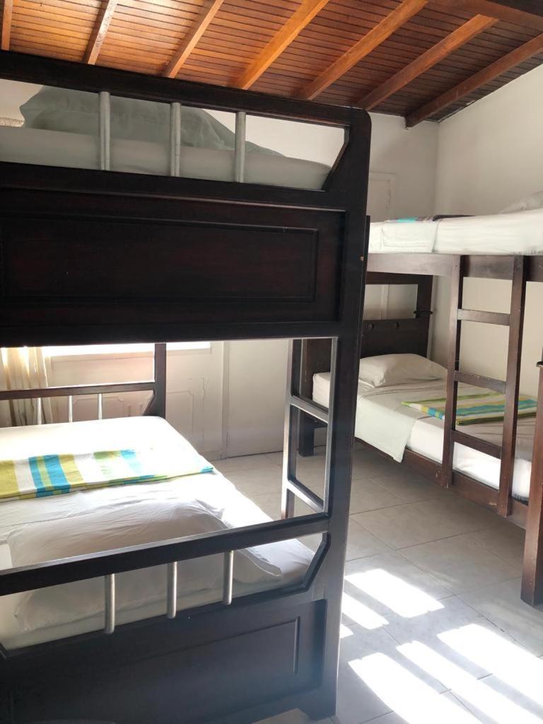 New Memphis Hostal Medellin Bagian luar foto